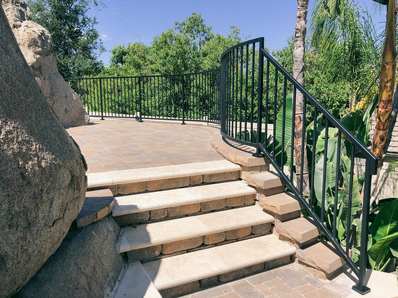 Minimal modern patio railing - Rancho Bernardo